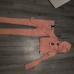 BRAND NEW - REVAMPED matching 2 piece set.